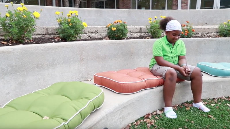 Video: Experiencing The Sensory Garden