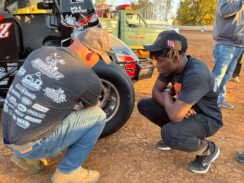 Rayshawn Shuler at a World of Outlaws event
