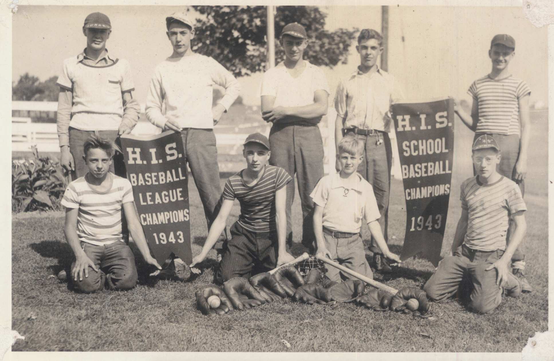 1943 farmhome baseball at MHS