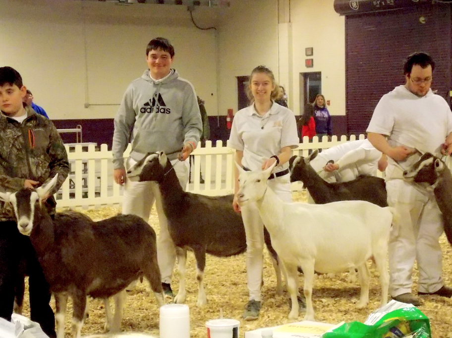 MHS students at the PA farm show
