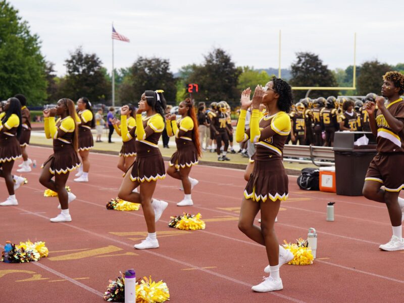 2026 MHS Homecoming Cheerleaders