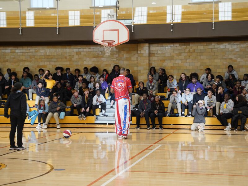 Harlem Globetrotters Visit MHS