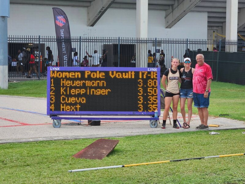 junior olympics pole vault winner