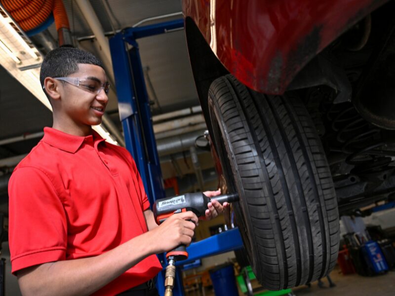 automotive apprenticeship